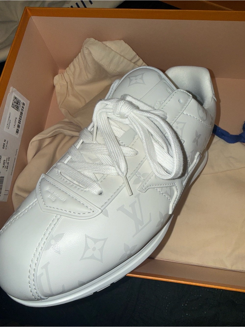 Louis Vuitton White Monogram Low-Top Sneakers - Picture 2 of 8